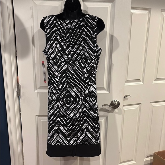 Mario Serrano Italy size 8 Elegant Black and White Geometric Dress - Picture 2 of 5
